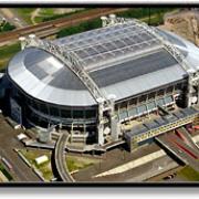 Quelle est la capacité de ce stade (stade Aréna AMSTERDAM) ?