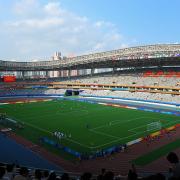 Quelle est la capacité de ce stade (Shanghai Stadium CHINE) ?